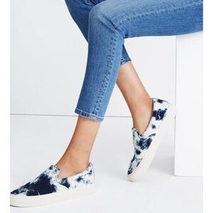 Madewell Sidewalk Tie Dye Slip On Canvas Sneakers Blue Cream Womens Size 7.5
